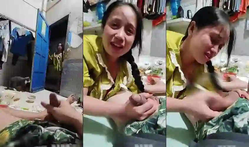 Quay tay quên đóng cửa thì em hàng xóm thấy chạy vào bú cu luôn